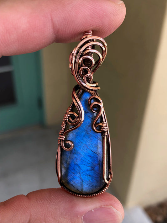Love Potion Labradorite with Copper Pendant